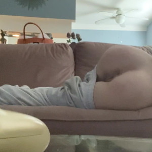 Video by hankiepankie published on April 25,2023 22:18:00 - BestThots