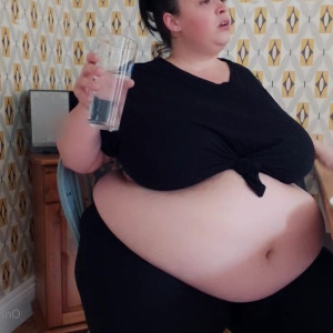Video by cookie_bbw published on April 2,2023 08:38:00 - BestThots
