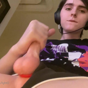 Video by jeanhollywood published on June 9,2023 18:38:00 - BestThots