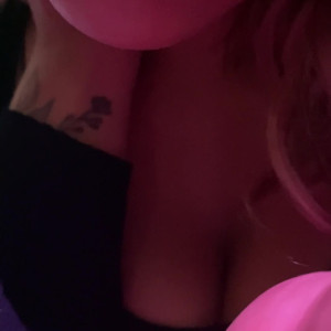 Video by underswaysfeet published on March 9,2023 22:56:00 - BestThots
