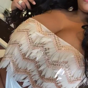Video by creolebarbieeee published on April 7,2023 23:13:00 - BestThots