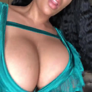 Video by creolebarbieeee published on July 18,2023 21:53:00 - BestThots