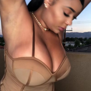 Video by creolebarbieeee published on April 15,2023 05:38:00 - BestThots