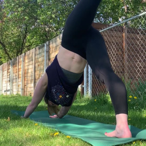 Video by fityoginina published on May 28,2023 02:26:00 - BestThots