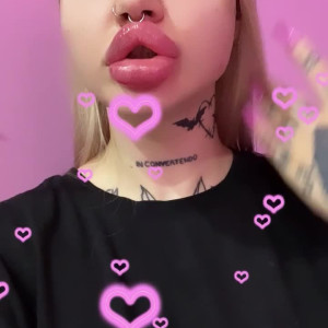 Video by nasty_bimbo published on April 22,2023 10:28:00 - BestThots