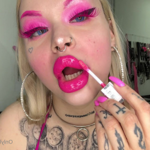 Video by nasty_bimbo published on May 8,2023 07:36:00 - BestThots
