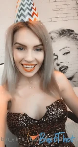 lady_emily_red #9709590