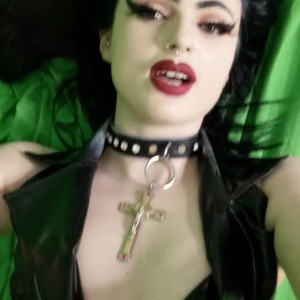 Video by empress_poison_ published on August 3,2023 09:18:00 - BestThots