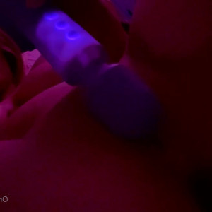 Video by annalisa420 published on June 11,2023 00:09:00 - BestThots