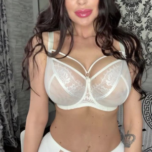 sharizelka #3589330