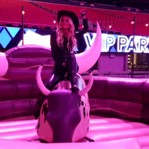 carmenelectra #8864002