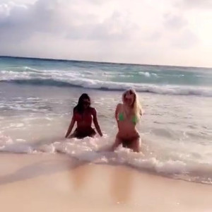 Video by cutelunastar published on July 12,2023 06:15:00 - BestThots