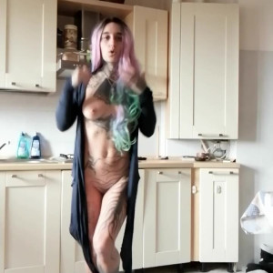 Video by mala_lola published on April 13,2023 16:11:00 - BestThots