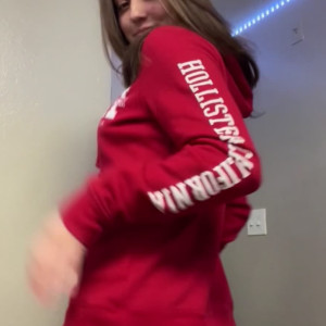 Video by onlykarli published on July 25,2023 16:17:00 - BestThots