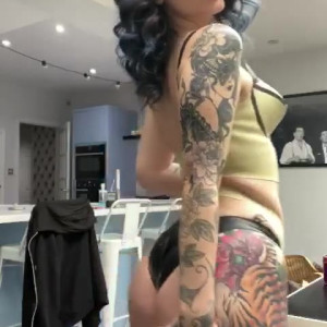 Video by mommy_fox published on March 17,2023 00:23:00 - BestThots