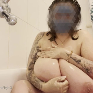 Video by roxanneheaven published on July 25,2023 22:00:00 - BestThots