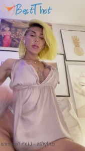 Video by liahferreira published on January 22,2025 19:01:47 - BestThots