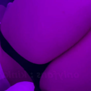 Video by kinkykttn published on March 8,2023 04:21:00 - BestThots
