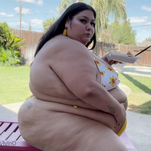 Video by ssbbwleighton published on June 11,2023 12:48:00 - BestThots