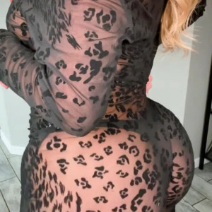 Video by sophiethebodyvip published on May 16,2023 13:59:00 - BestThots