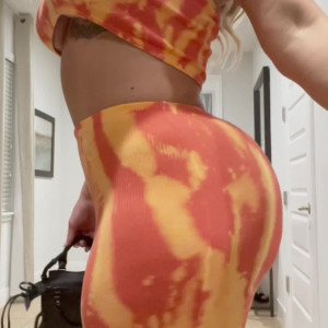 Video by sophiethebodyvip published on March 8,2023 21:17:00 - BestThots