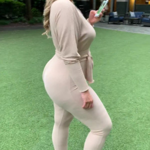 Video by sophiethebodyvip published on June 3,2023 23:42:00 - BestThots