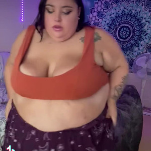 Video by sweetaspeachesss published on July 3,2023 01:23:00 - BestThots