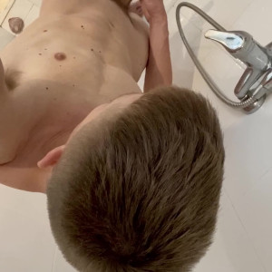 Video by hungtwinks published on April 19,2023 17:08:00 - BestThots