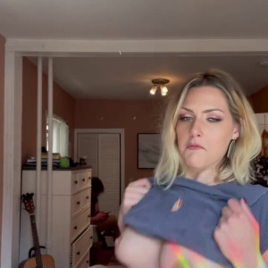Video by savvysuxx published on April 20,2023 22:51:00 - BestThots