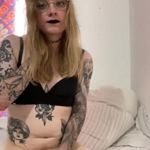 Video by emilypiexo published on April 9,2023 21:42:00 - BestThots