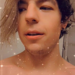 Video by queerbunnybabe published on March 25,2023 08:04:00 - BestThots