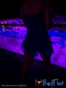 hotwife_ellie #9743586