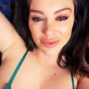 Video by onlylittlelori published on April 27,2023 03:04:00 - BestThots