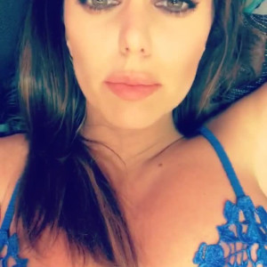 Video by onlylittlelori published on April 11,2023 21:20:00 - BestThots