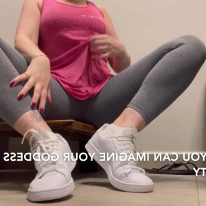 Video by goddess_grazivideos published on April 25,2023 13:18:00 - BestThots