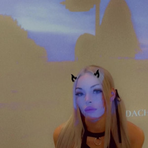 nickykittyxx #3839747