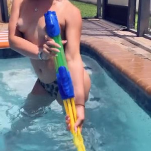 Video by winterxxdoll published on May 7,2023 14:38:00 - BestThots