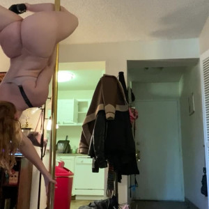 valeriehartxoxo #4095069