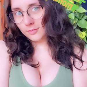 Video by saffronbacchus published on April 19,2023 19:30:00 - BestThots