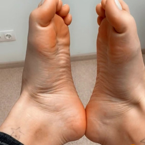 Video by purple_bitch published on April 19,2023 12:44:00 - BestThots