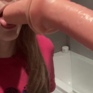 Video by ickyy published on May 4,2023 02:57:00 - BestThots