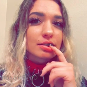 Video by rose477 published on May 28,2023 02:47:00 - BestThots
