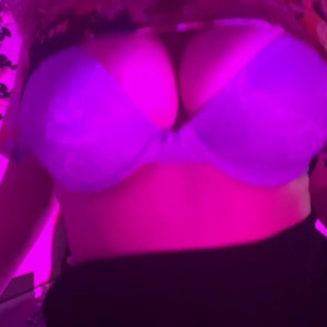 Video by rose477 published on August 21,2023 10:05:00 - BestThots