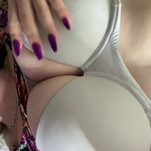 Video by rose477 published on May 22,2023 18:34:00 - BestThots