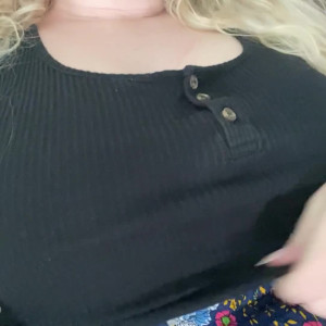 Video by rose477 published on June 19,2023 11:59:00 - BestThots