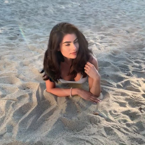 Video by natalie_amore published on April 8,2023 10:40:00 - BestThots