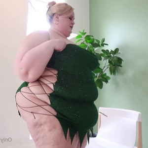 Video by ssbbwroxxie published on June 11,2023 00:58:00 - BestThots