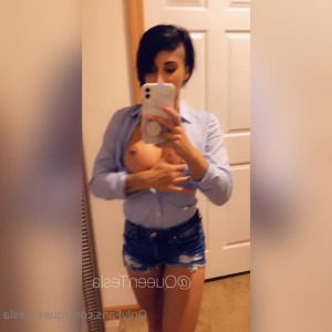queentesla #3871086