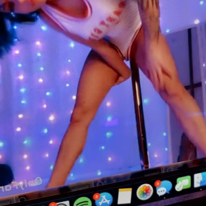 queentesla #4539350