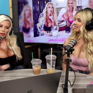 coffeeandcleavage #3217202